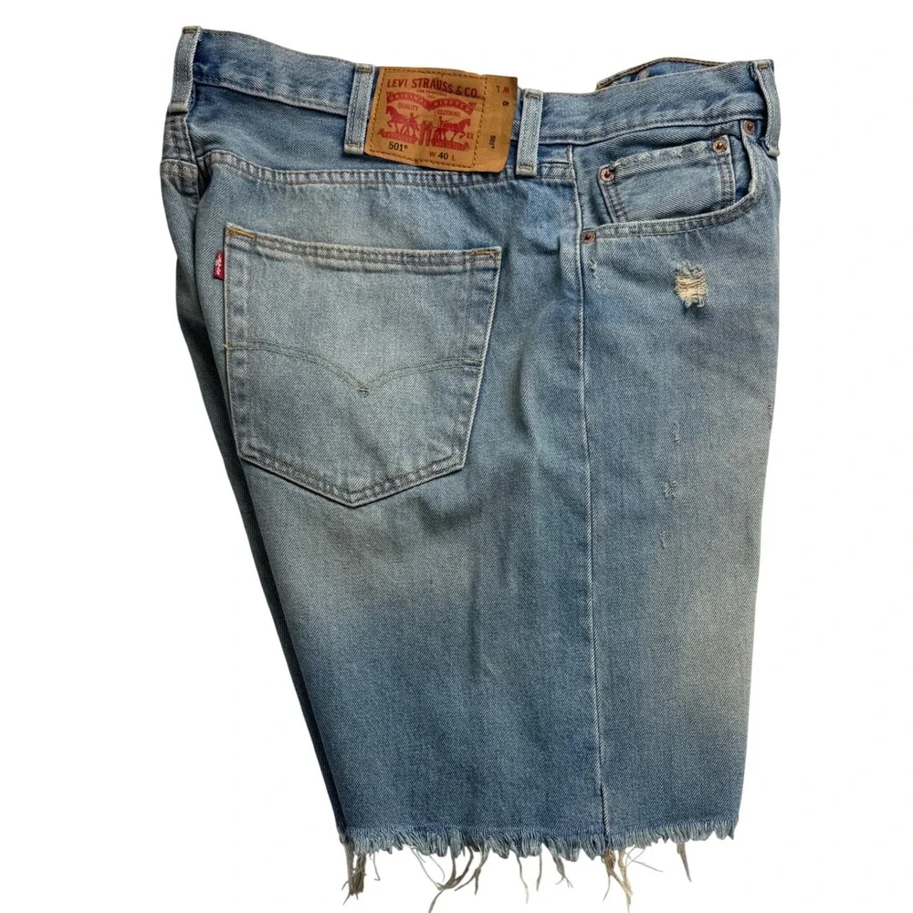 Levi's 501‎ Original Fit Light Wash Distressed Cut Off Denim Shorts Mens 40